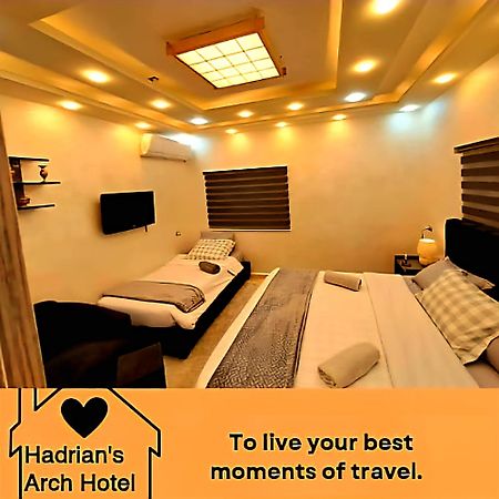 Hadrian'S Arch Hotel จีราช ภายนอก รูปภาพ