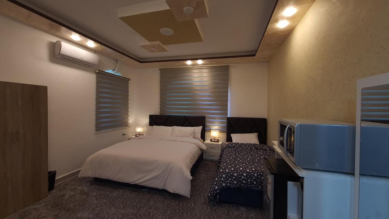 Hadrian'S Arch Hotel จีราช ภายนอก รูปภาพ
