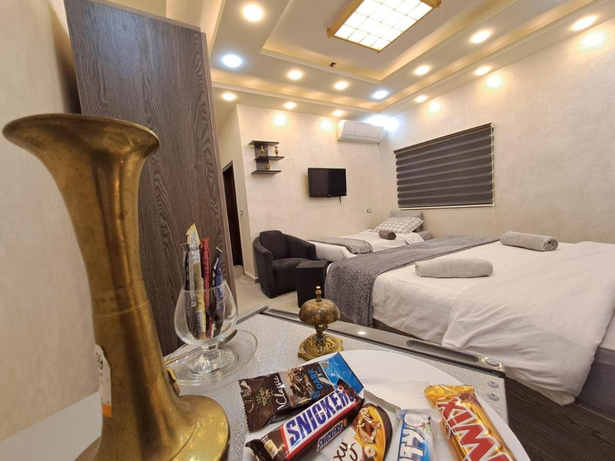 Hadrian'S Arch Hotel จีราช ภายนอก รูปภาพ