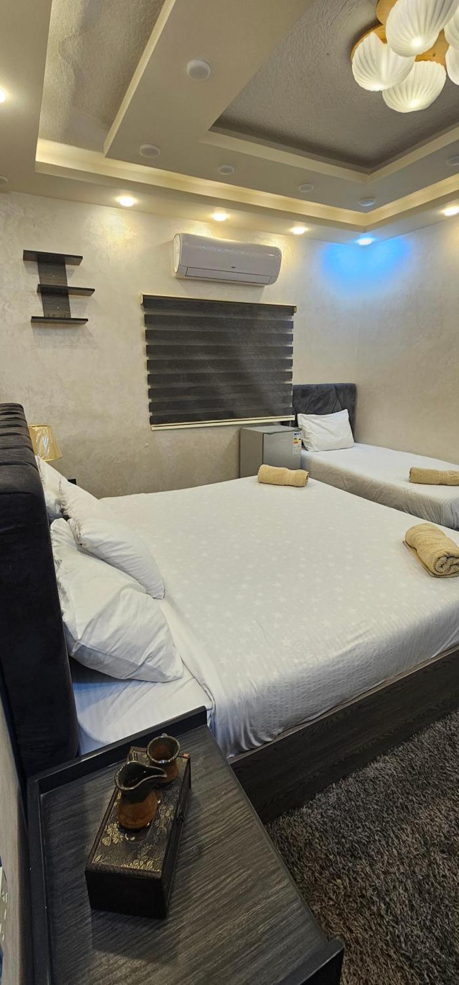 Hadrian'S Arch Hotel จีราช ภายนอก รูปภาพ